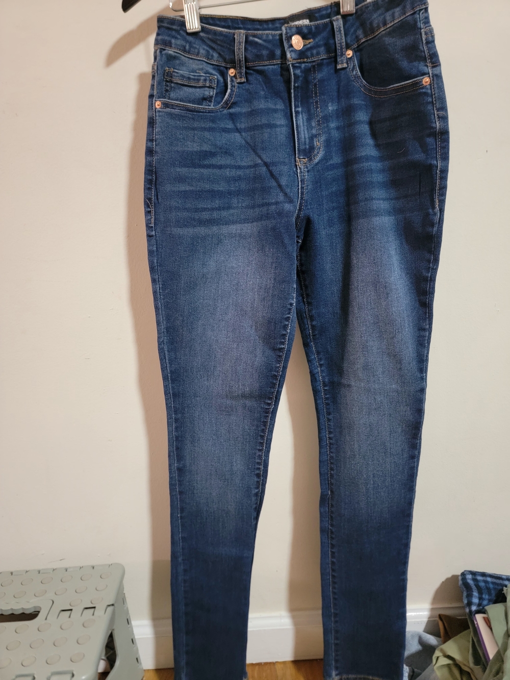 Womens Express Skinny Mid Rise Hyper Stretch Jeans Size 2